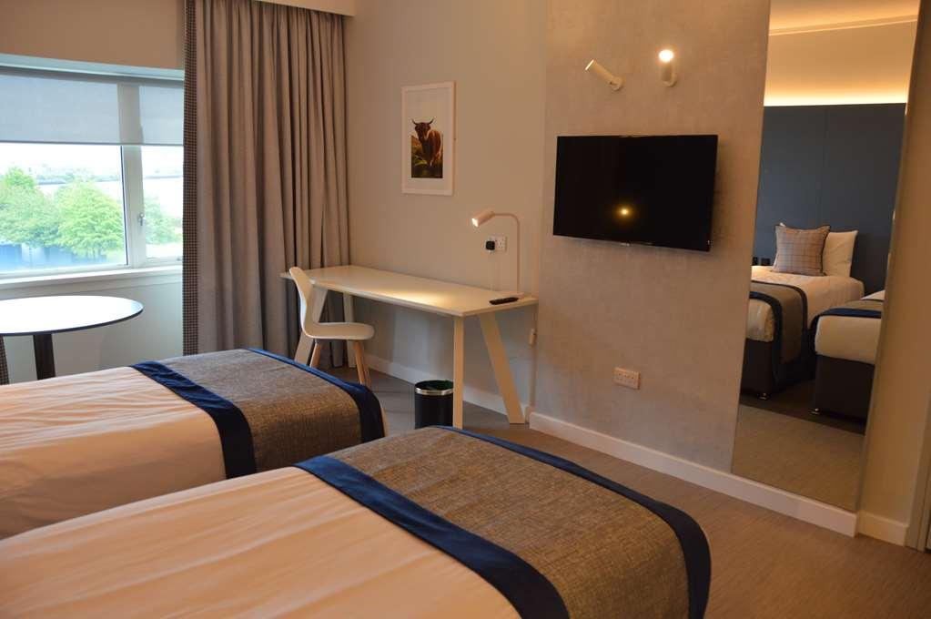 The Golden Jubilee Hotel Клайдбанк Номер фото